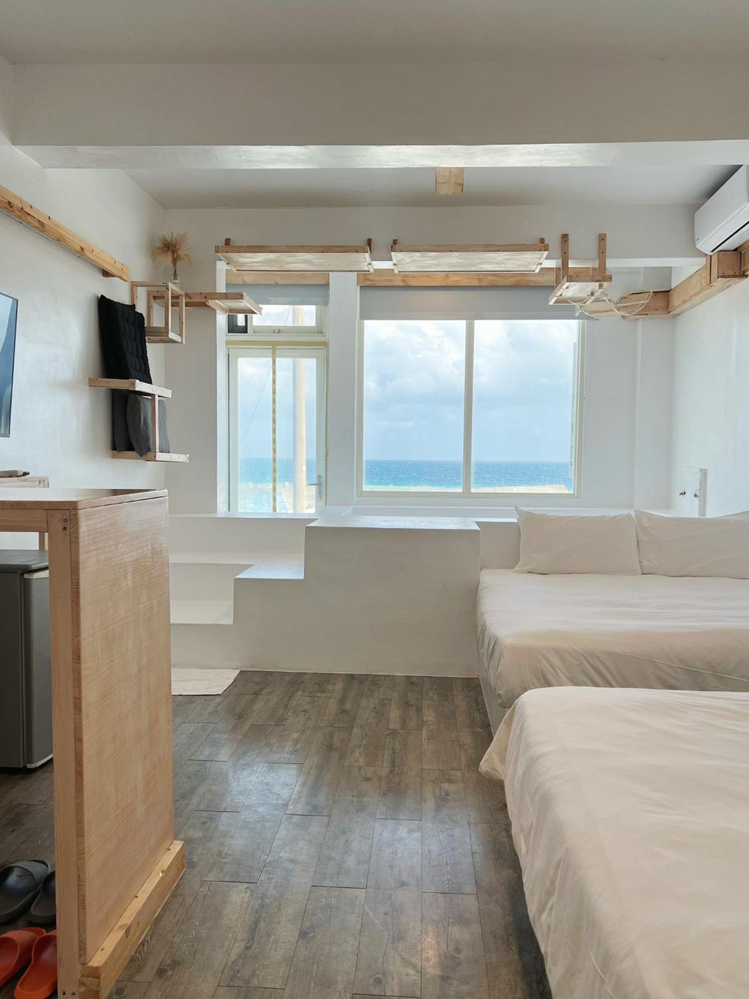White&Light B&B Manzhou ภายนอก รูปภาพ